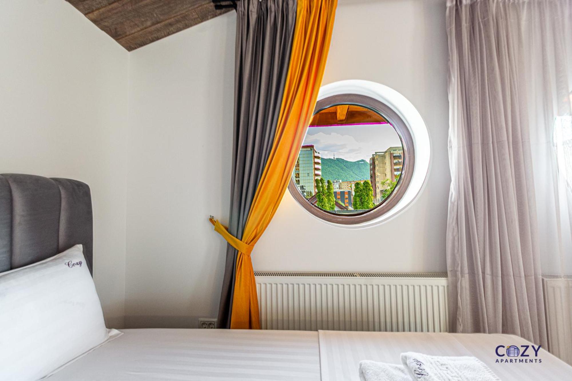 Cozy Brand New Boutique Aparthotel Braşov Eksteriør bilde