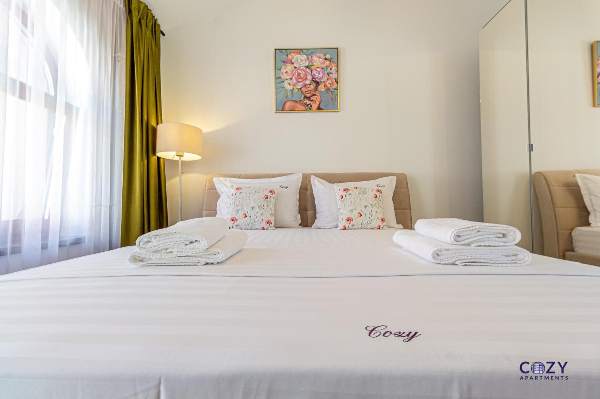 Cozy Brand New Boutique Aparthotel Braşov Eksteriør bilde