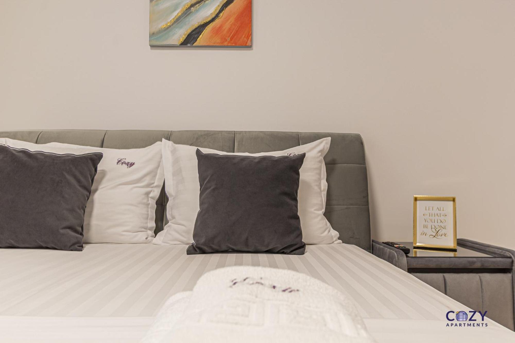 Cozy Brand New Boutique Aparthotel Braşov Eksteriør bilde